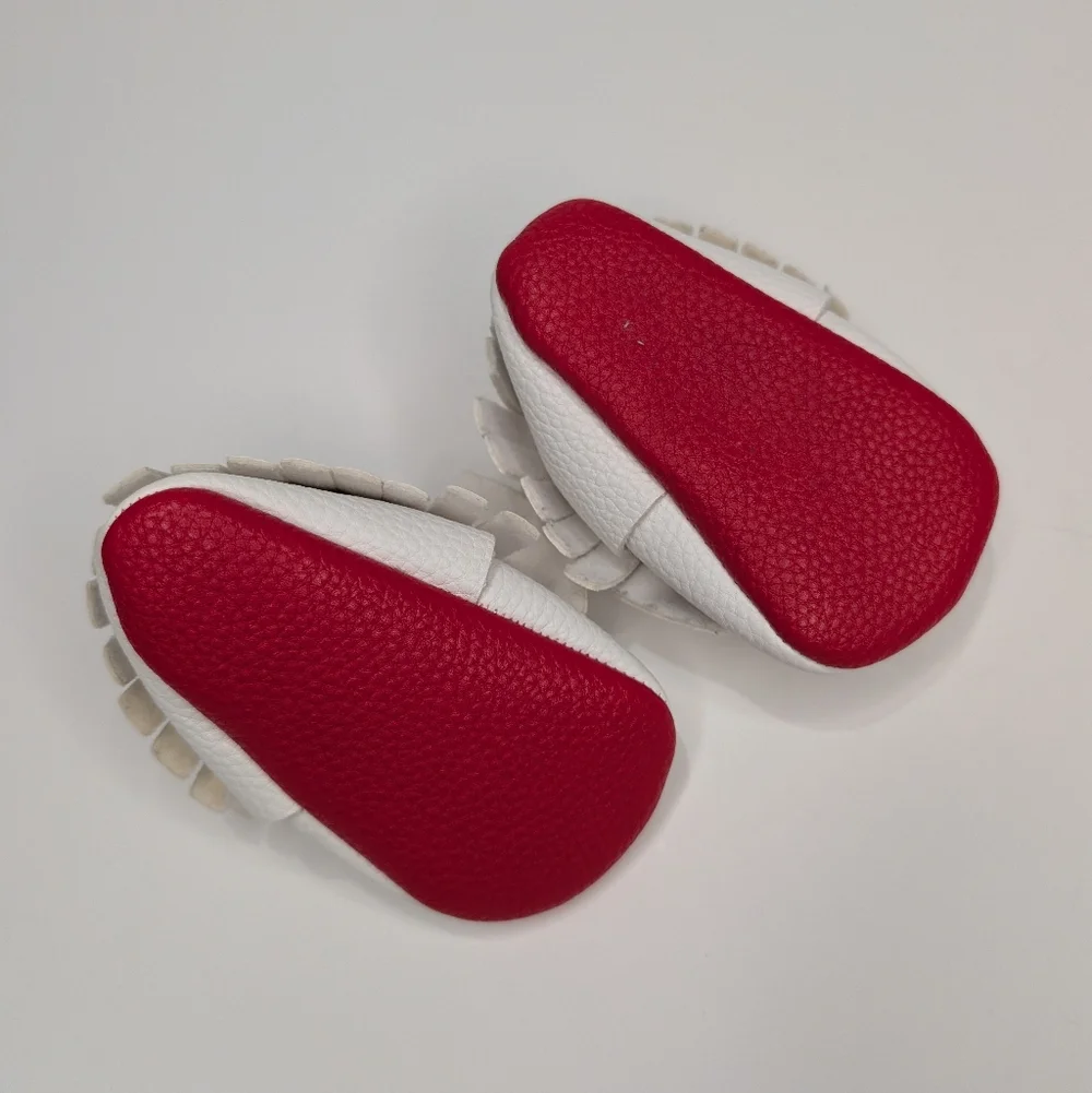 White Leather Baby Moccasins w/ Bow – Infant Crib Shoes 0–6 Months – Soft Sole